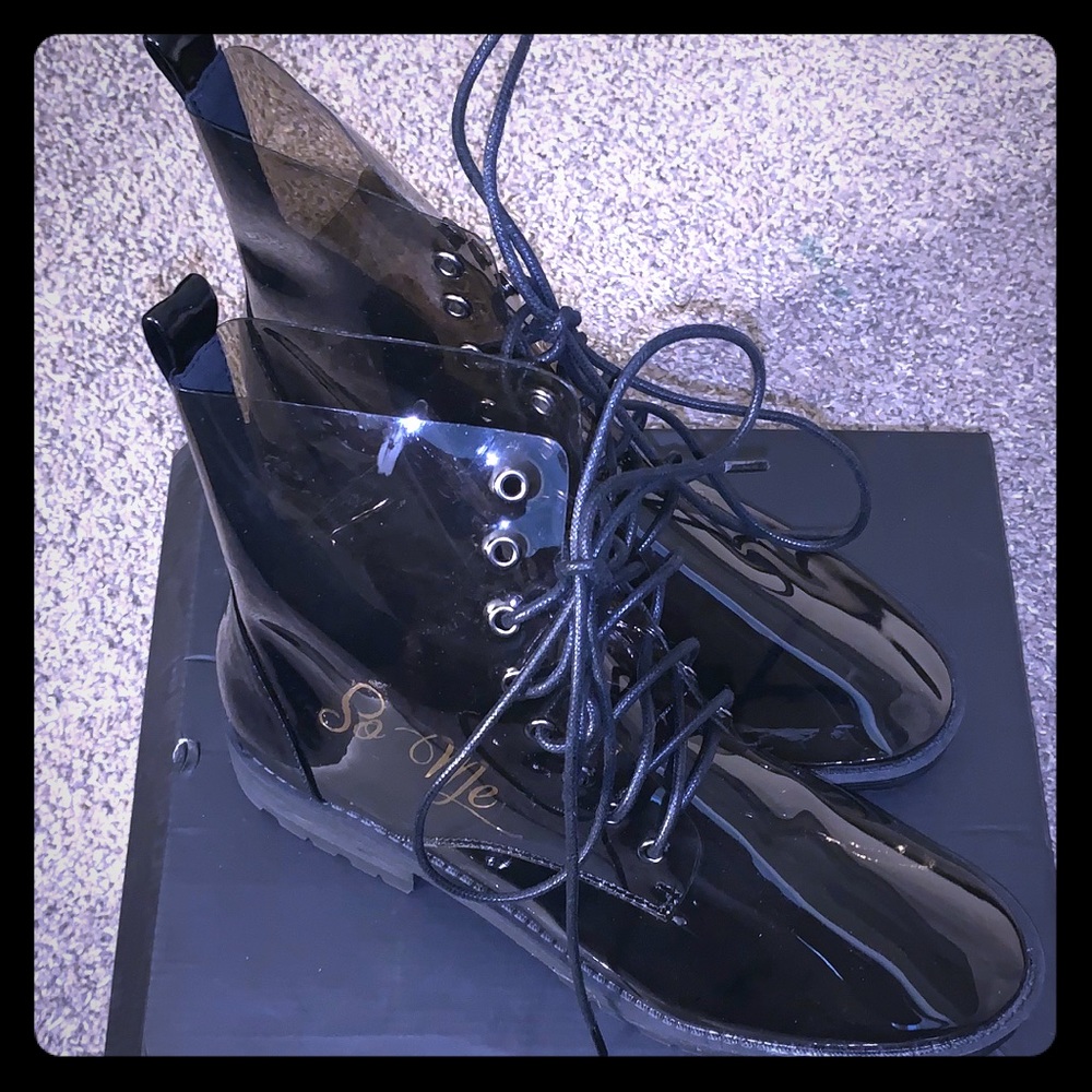 Clear Blk Bootie